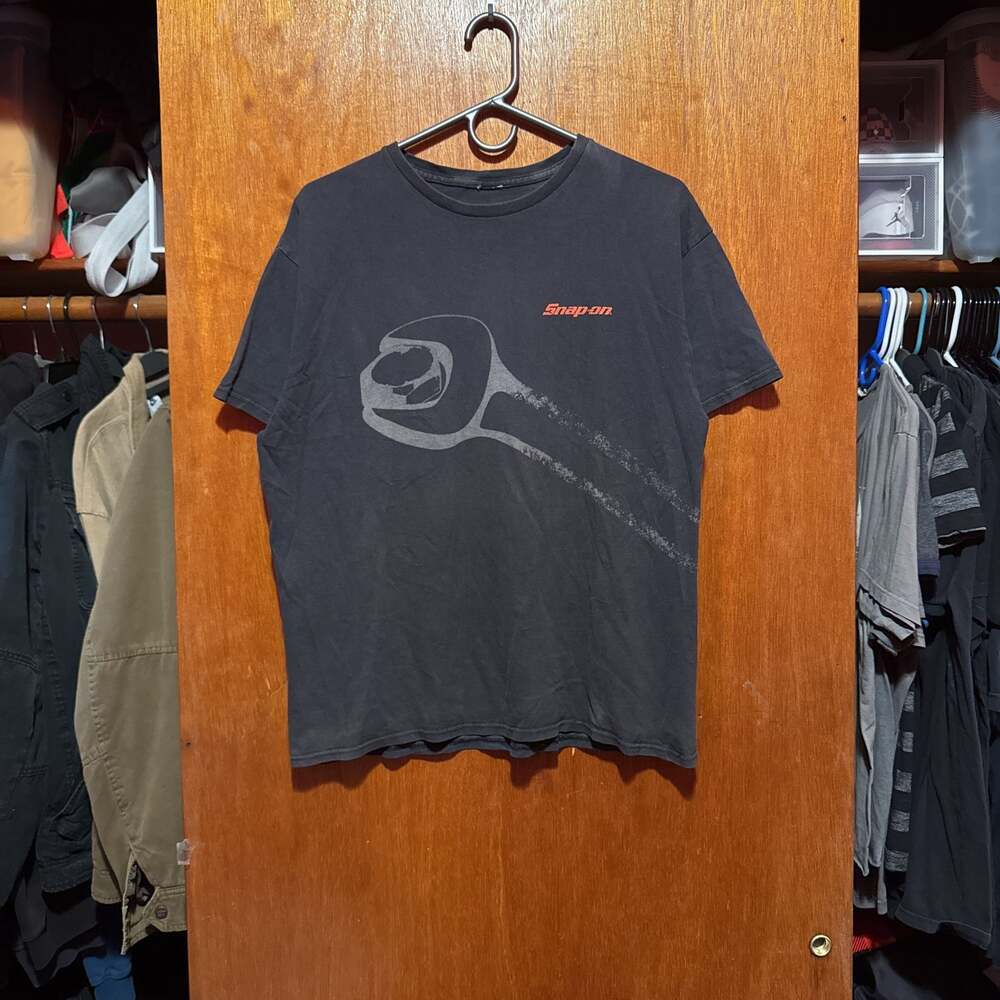 Snap-On Tools Black Mens XL T-Shirt Wrench Wrap Around Graphic Tee